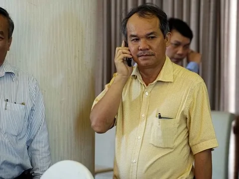 Bầu Đức lại nổi nóng và "tấn công" trưởng ban trọng tài