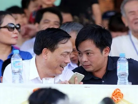 Bầu Phương: "Lơ mơ" bóng đá, thợ săn... Hoa hậu