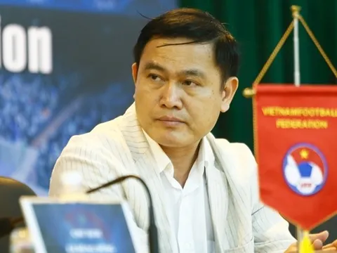 Bầu Tú sắp rút khỏi 2 vị trí ở VPF