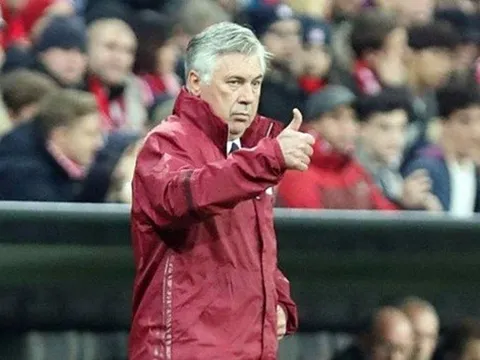 HLV Carlo Ancelotti khiến người hâm mộ Bayern Munich bất ngờ