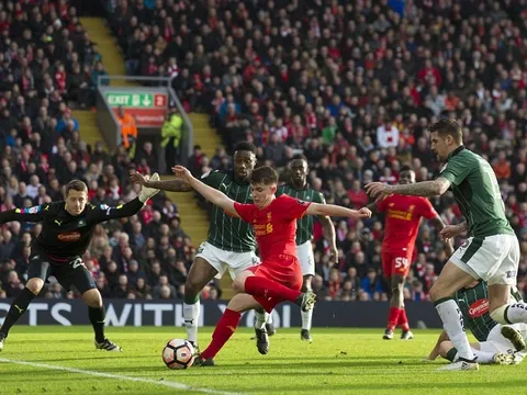 Bế tắc toàn tập, Liverpool bị đội bóng hạng 4 cầm hòa tẻ nhạt trên sân nhà