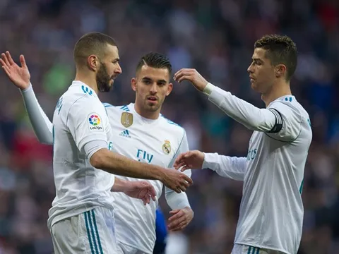 Nhường penalty cho Benzema giúp Ronaldo nâng tầm