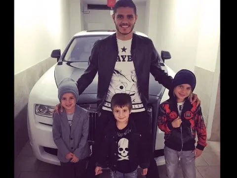 Bộ sưu tập siêu xe đồ sộ của Mauro Icardi