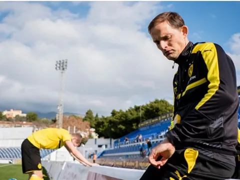 Cận cảnh một ngày 'cày' thể lực của Dortmund