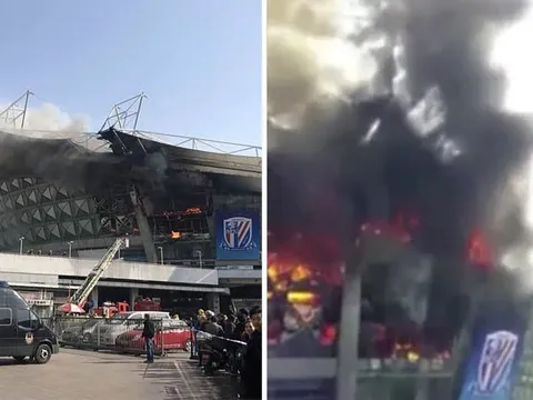 Cận cảnh sân nhà của Shanghai Shenhua bốc cháy dữ dội