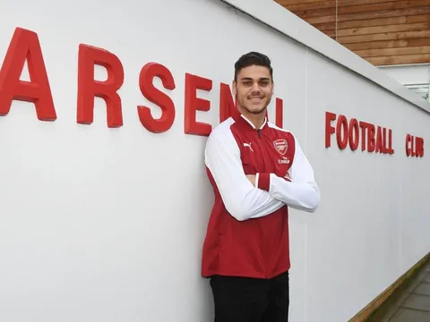 Cận cảnh tân binh đầu tiên của Arsenal trong tháng 1
