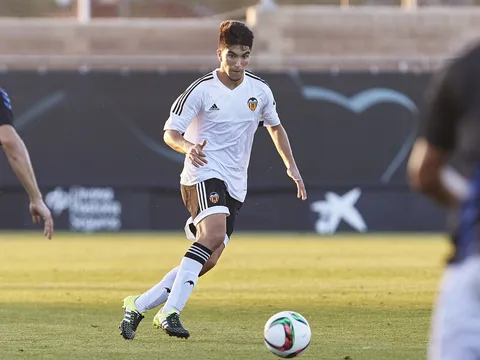 Carlos Soler: Mục tiêu mới nổi của Barca