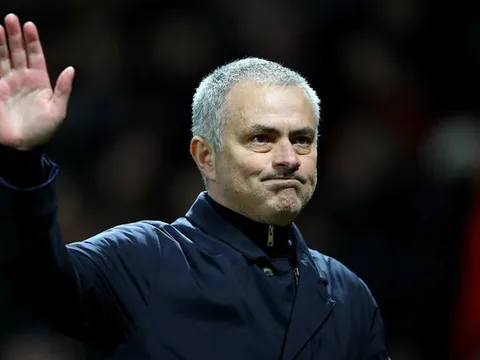 Carrick thừa nhận Mourinho đã thay đổi