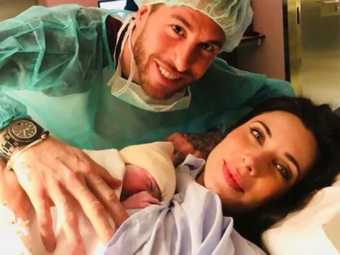 Bỏ qua áp lực ĐTQG, Ramos đón con trai thứ ba