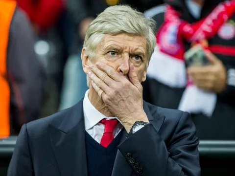 CĐV Arsenal phản ứng dữ dội: Không hợp đồng mới cho Wenger!