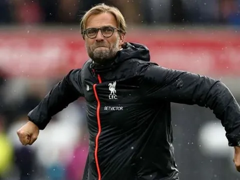 CĐV Liverpool và Dortmund nhận vinh dự lớn từ FIFA