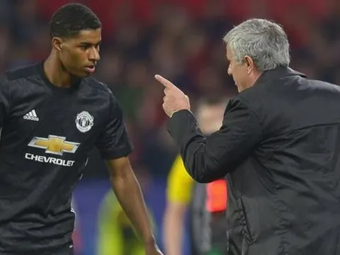 Chê Mourinho, Frank de Boer dính trọn 'đòn thù' cay nghiệt