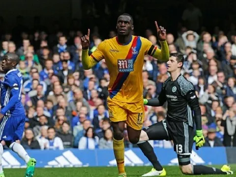 Benteke và những bàn thắng để đời