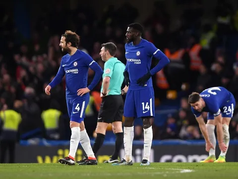 Chelsea: Khi cỗ xe tăng đứt xích