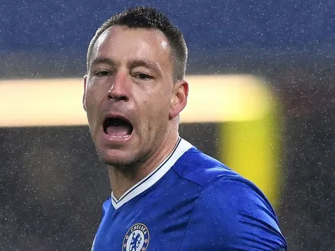 Chelsea đòi lại Ake, Bournemouth xin mượn tạm Terry