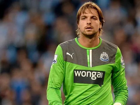 Chelsea gây sốc với người hùng Hà Lan