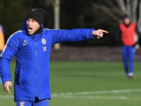 Chelsea hòa 4 trận liền, HLV Conte quát tháo ầm ĩ trên sân tập