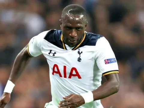 Chelsea 'rút ruột' thành công Tottenham