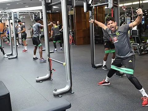 Chelsea tích cực tập gym, chờ màn tiếp đón Man United