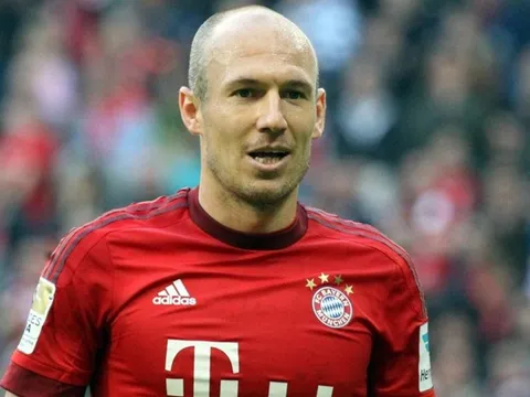 Chiêm ngưỡng độ "quái" của Arjen Robben