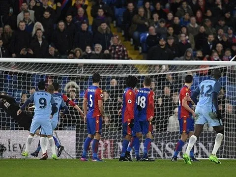 Chiêm ngưỡng những pha đá phạt đẹp mắt của Yaya Toure