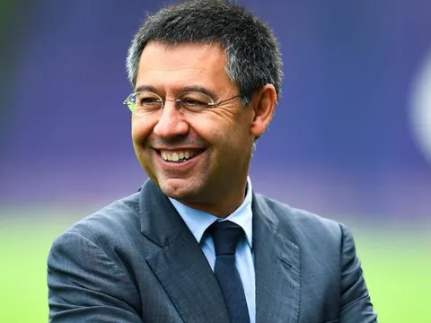 CHÍNH THỨC: Barca ký hợp đồng mới với trung vệ Tây Ban Nha