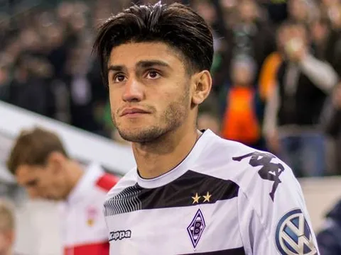 CHÍNH THỨC: Dortmund nẫng tay trên Liverpool vụ Dahoud