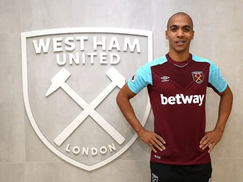 CHÍNH THỨC: Mục tiêu M.U cập bến West Ham