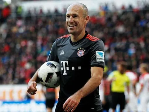CHÍNH THỨC: Robben ở lại Bayern hết mùa sau