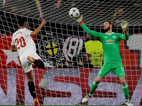 Choáng với pha cứu thua không tưởng của De Gea