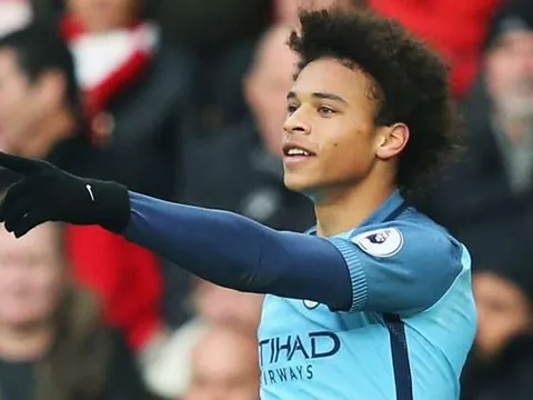 Chơi thăng hoa, Leroy Sane được ví với Gareth Bale