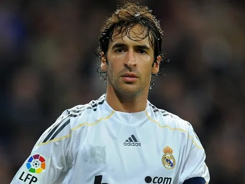 "Chúa nhẫn" Raul chuẩn bị đi theo con đường của Zidane tại Real