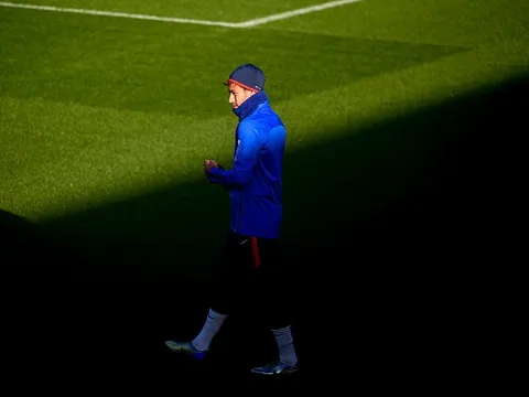 Chưa nuốt trôi thất bại, sân tập PSG chìm trong u ám