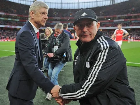 Chưa thi đấu, Arsenal đã bị 'trù ẻo'