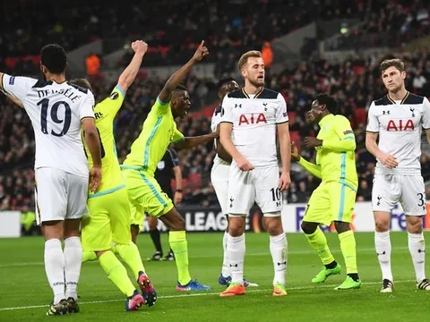 Chùm ảnh: Alli thẻ đỏ, Harry Kane phản lưới, Tottenham bị đá văng khỏi cúp châu Âu