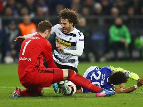 Chùm ảnh: Cầm chân Schalke, Moenchengladbach nắm lợi thế lớn trong trận lượt về