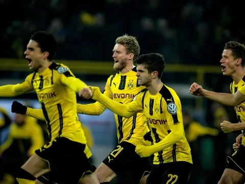 Chùm ảnh: Dortmund thắng kịch tính Hertha Berlin trên chấm 11m
