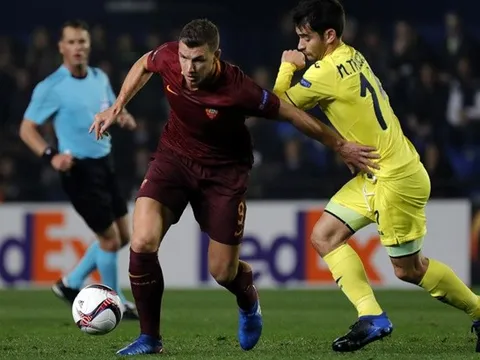 Chùm ảnh: Hat-trick của Dzeko nhấn chìm "Tàu ngầm vàng"