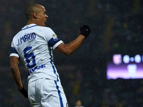 Chùm ảnh: Inter Milan gian nan vượt ải Palermo