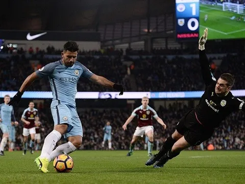 Chùm ảnh: Man City vượt khó trước Burnley