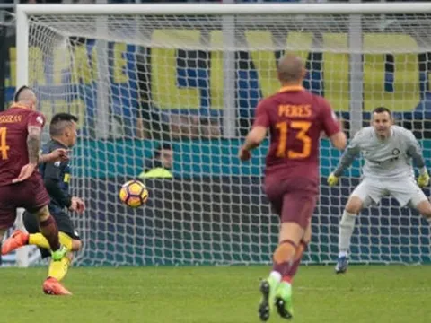 Chùm ảnh: Nainggolan tỏa sáng, Roma nhấn chìm Inter ngay tại Milano