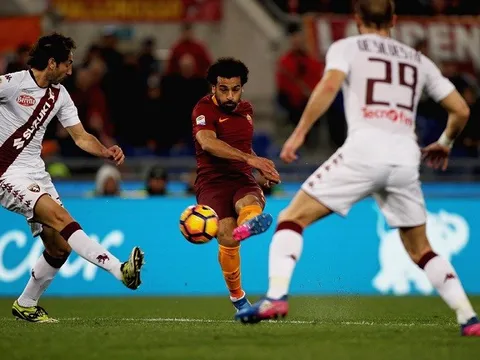 Chùm ảnh: Roma hủy diệt Bologna, cuộc đua Scudetto vẫn chưa ngã ngũ