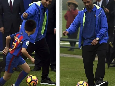Chùm ảnh: Ronaldinho tận tình truyền nghề cho các sao nhí Trung Quốc