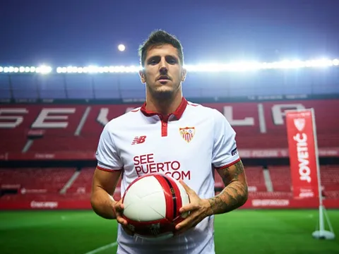 Chùm ảnh: Stevan Jovetic CHÍNH THỨC ra mắt Sevilla