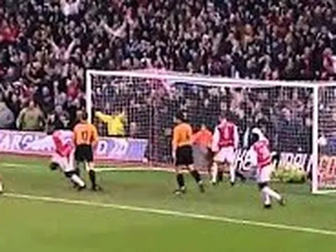Chuỗi 49 trận thần thánh mà Wenger từng có được cùng Arsenal