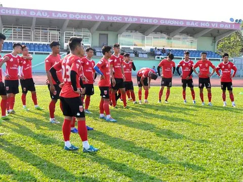 CLB Long An ráo riết tập luyện chờ ngày khởi tranh giải Hạng Nhất 2018