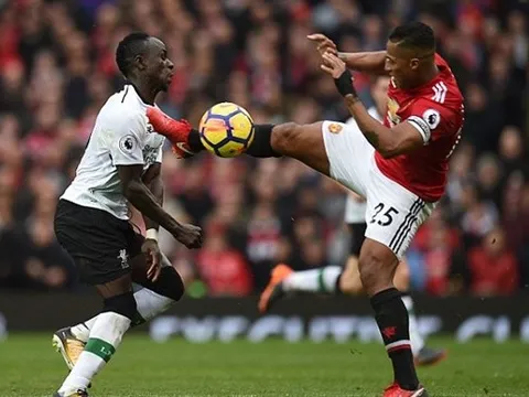 Có đến hai thẻ đỏ cần phải rút ra trong trận derby nước Anh