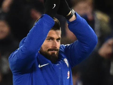 Có Giroud, Chelsea đá với đội hình nào?