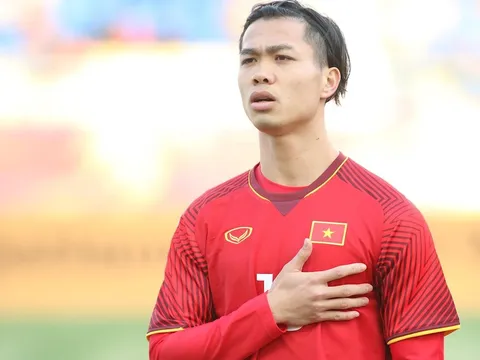 Công Phượng chia tay kiểu tóc may mắn để đón Tết