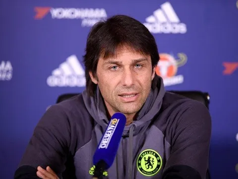 Conte bất ngờ nằm trong danh sách tuyển dụng của Barca